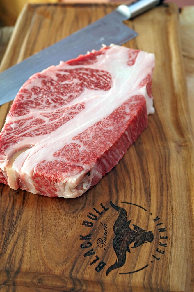 gastro-trdenić-vina-wine-škrlet-black-bull-wagyu-govedina-modnialmanah