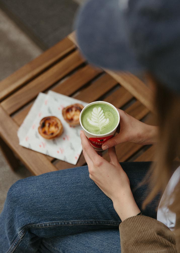Ziggy's-coffee-kroasani-Matcha -Latte-gastro-modnialmanah