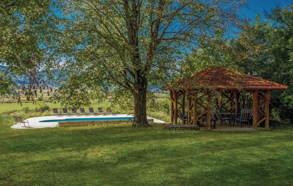 lifestyle-janja-gora-lika-modnialmanah-priroda