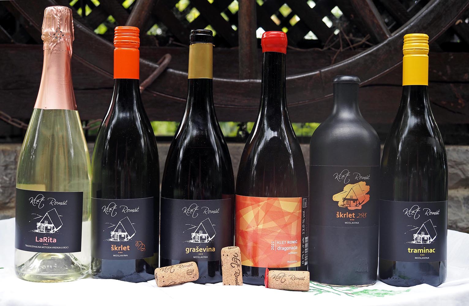 moslavina-škrlet-festival-vina-wine-sisačko-moslavačka-županija-kutina-modnialmanah