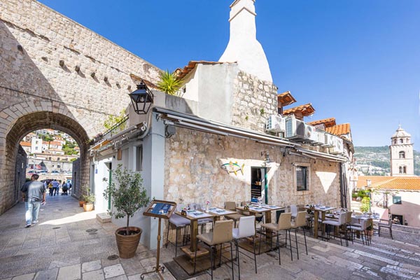 bota-šare-upcycling-gastro-dubrovnik-modnialmanah