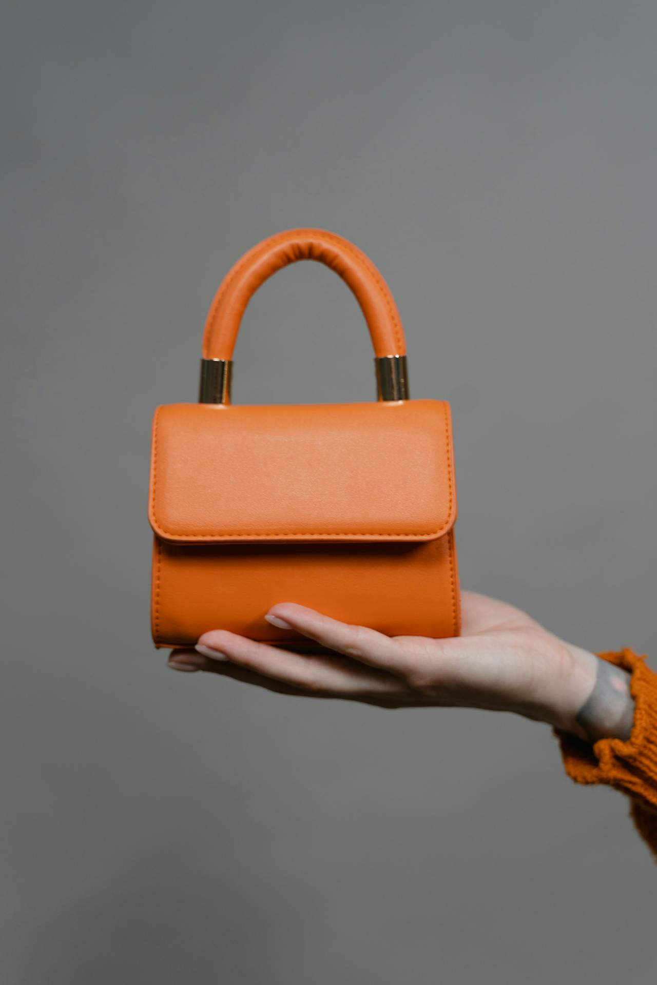 mini-torbica-fashion-modnialmanah