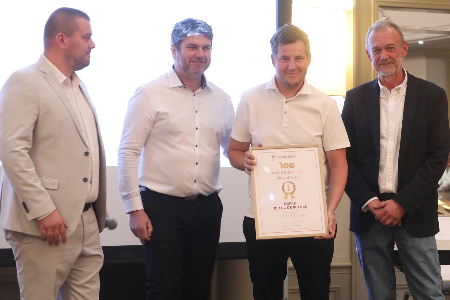 100-najboljih-vina-hrvatske-gastro-modnialmanah
