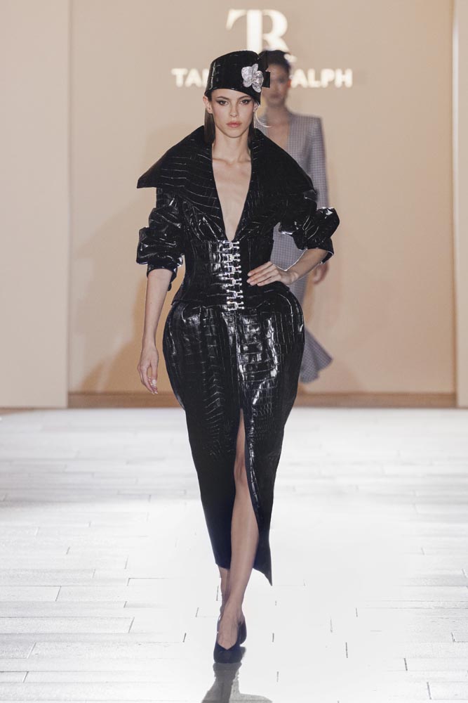 Runway-tamara-ralph-AW24-moda-fashion-modnialmanah