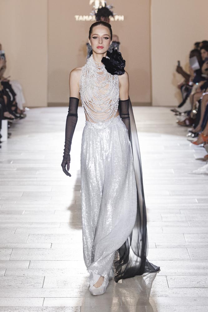 Runway-tamara-ralph-AW24-moda-fashion-modnialmanah