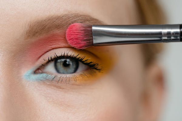 beauty-make-up-pogled-boje-ljeta-oči-modnialmanah