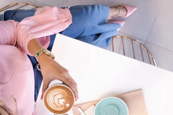 fashion-moda-modnialmanah-pastelne-boje-ružičasta