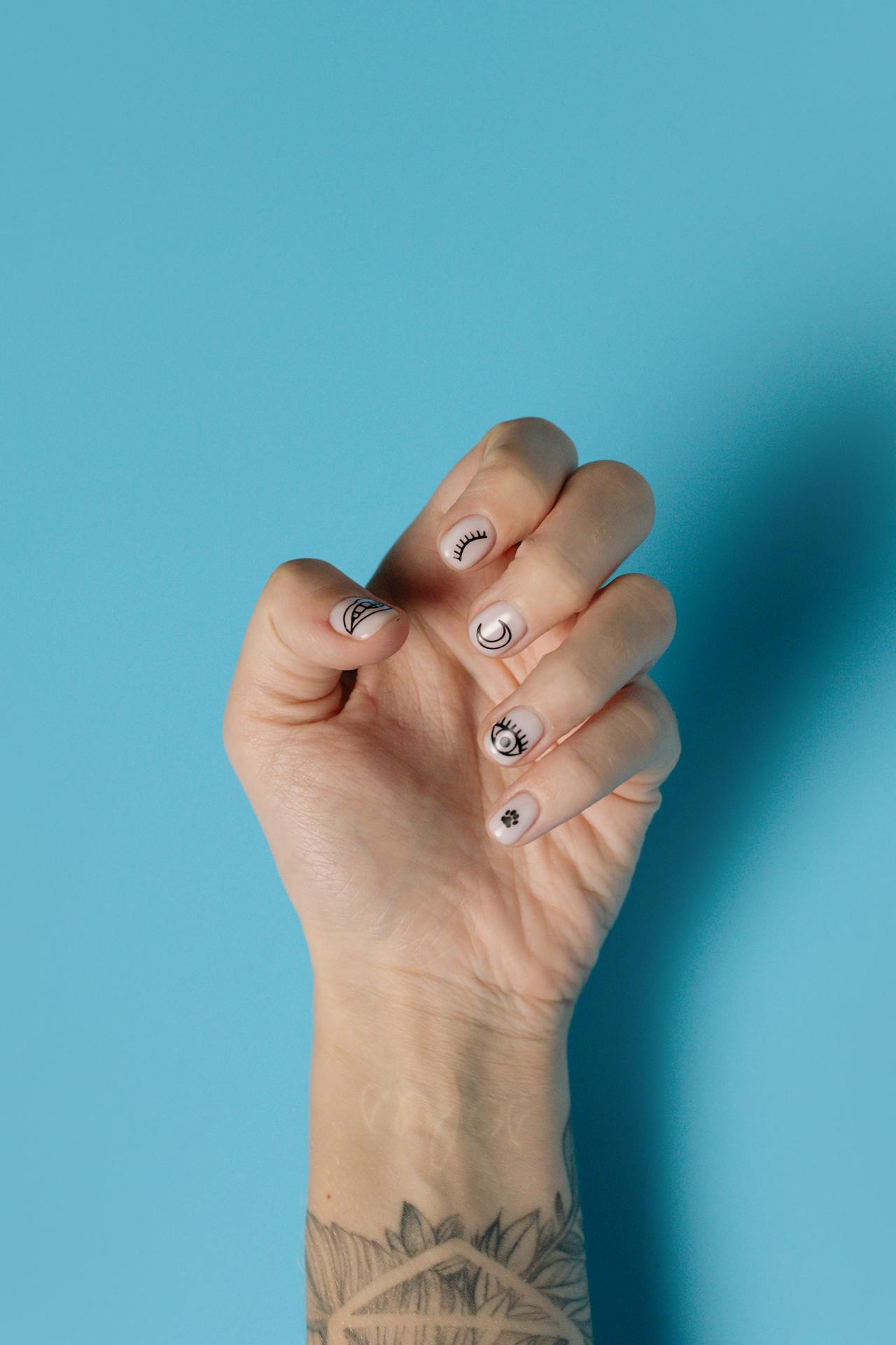 nail-art-umjetnost-nokti-beauty-lak-modnialmanah