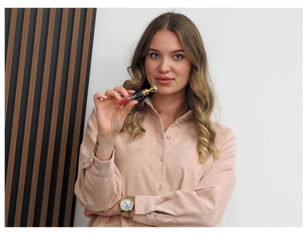 jana-nails-gina-marinović-usne-beauty-modnialmanah