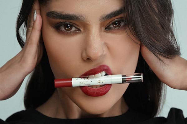 beauty-crveni-ruž-modnialmanah-make-up
