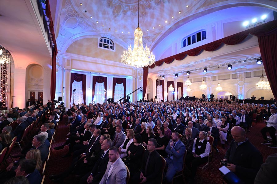 2024-opatija-modnialmanah-lifestyle