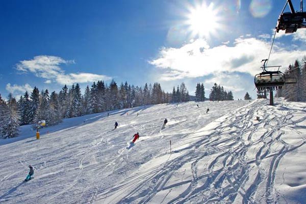 cerkno-skijalište-skijanje-feel-slovenia-modnialmanah