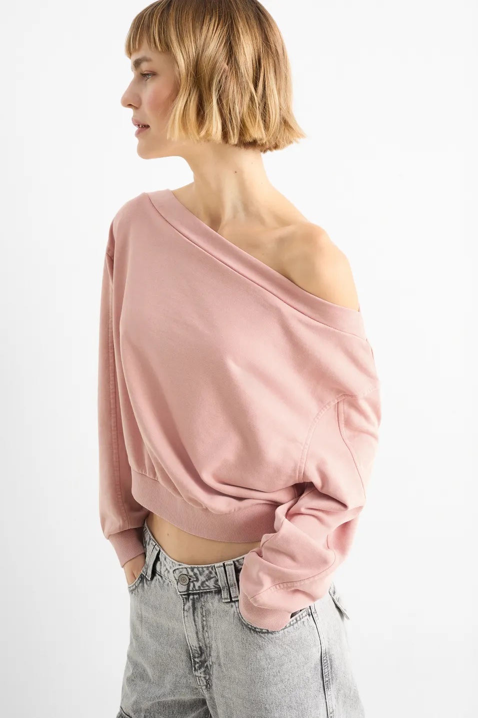 fashion-bridget-jones-ružičasta-modnialmanah