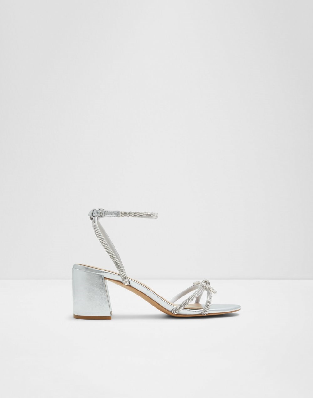 fashion-aldo-svečani-modni-detalji-modnialmanah