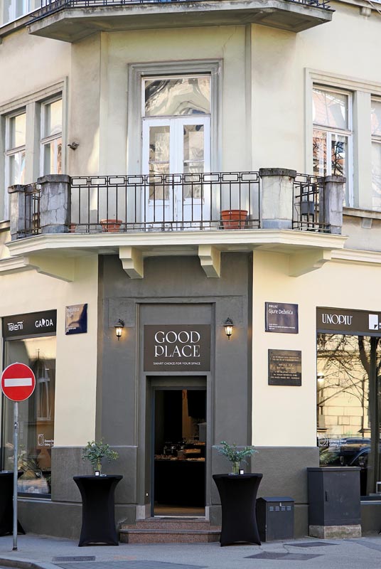 good-place-lifestyle-modnialmanah-interijer-tapete-namještaj