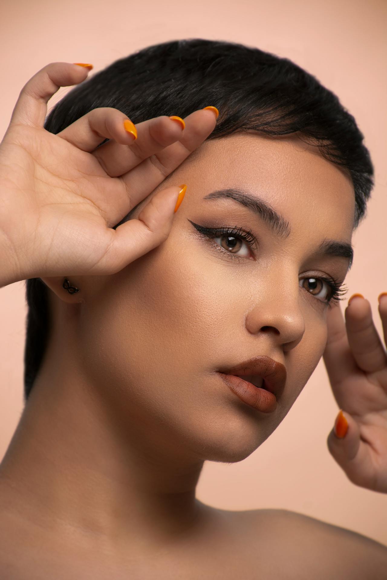 beauty-retro-naglasak-oči-modnialmanah