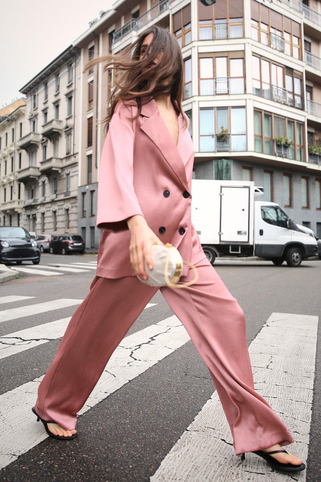 fashion-kompleti-zara-modnialmanah