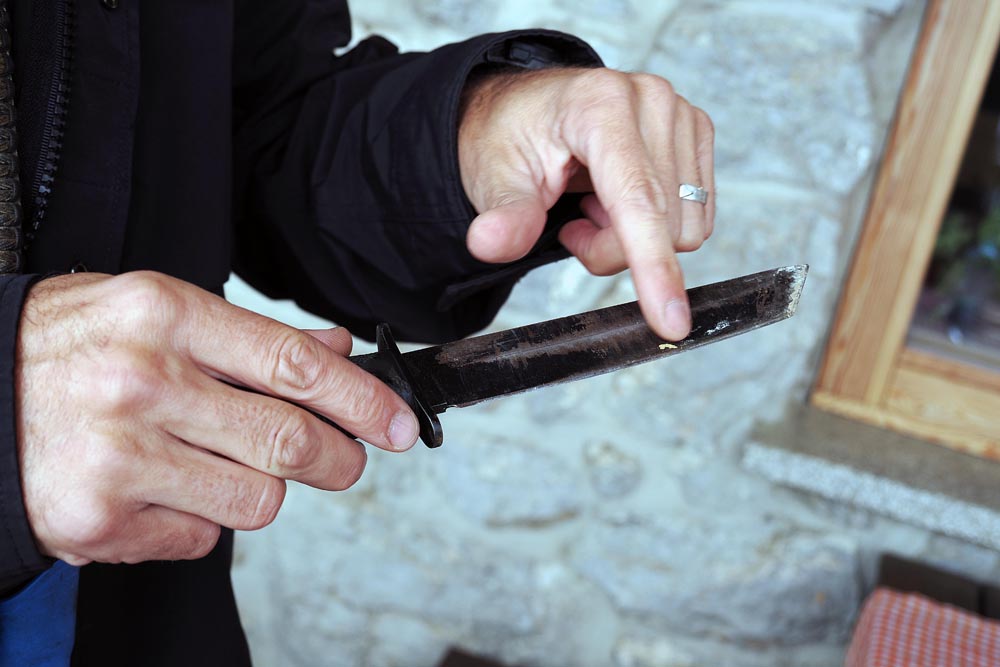 Laris-Survival-School-Slovenia-laris-žuga-modnialmanah