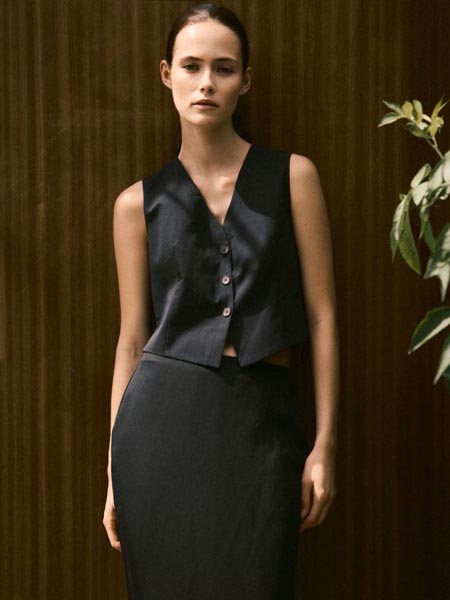 ljeto-ured-reserved-odjeća-bonton-modnialmanah