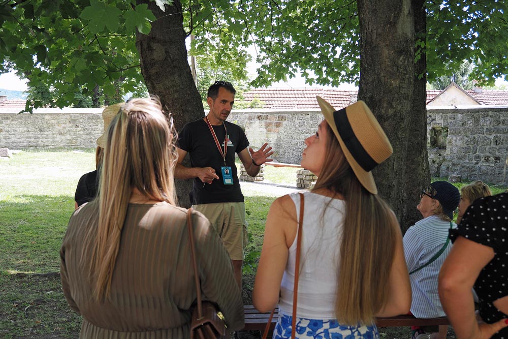bihać-hrvatskom-modnialmanah-women's-days-izlet-vikend