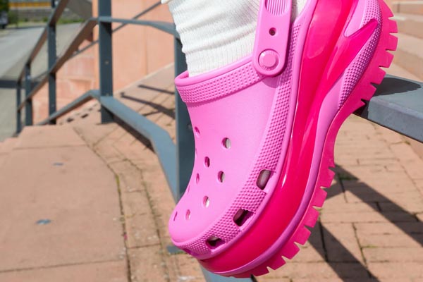 fashion-crocs-moda-modnialmanah