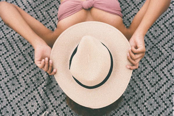 kako-odabrati-šešir-za-ljeto-fashion-modnialmanah