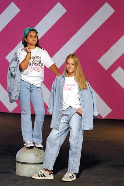 fashion-greta-vita-rita-školska-godina-traper-modnialmanah-sinsay-reserved