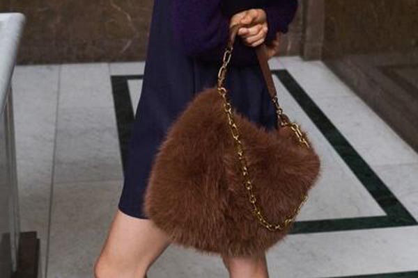 fashion-reserved-krzno-lažnjak-torba-modnialmanah