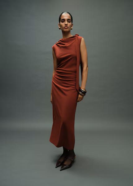 fashion-haljine-s-izrezom-mango-posebne-prilike-modnialmanah