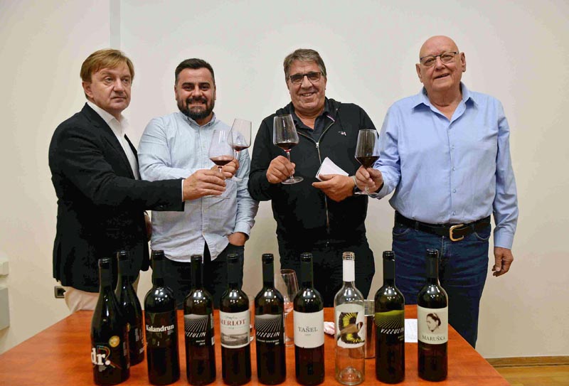 vrijeme-je-za-vizzulin-vinarija-enogastro-wine-vino-modnialmanah