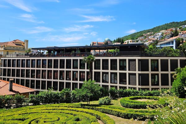 Keight-Hotel-Opatija-Curio-Collection-by-Hilton-lifestyle-modnialmanah