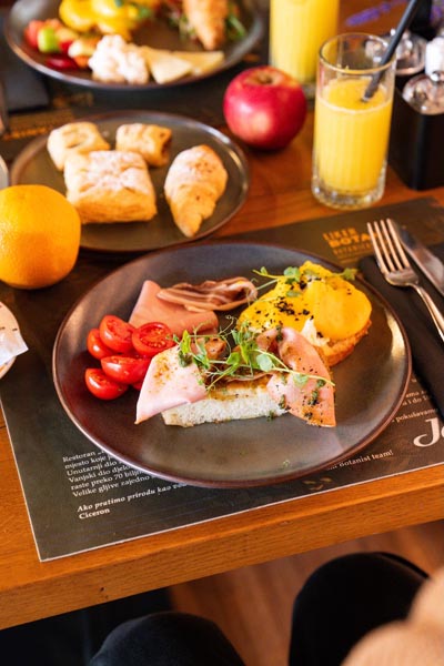 All-You-Can-Eat-botanist-gastronomija-doručak-modnialmanah