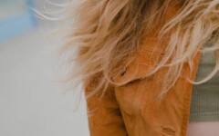 duga-kosa-preko-kaputa-beauty-modnialmanah