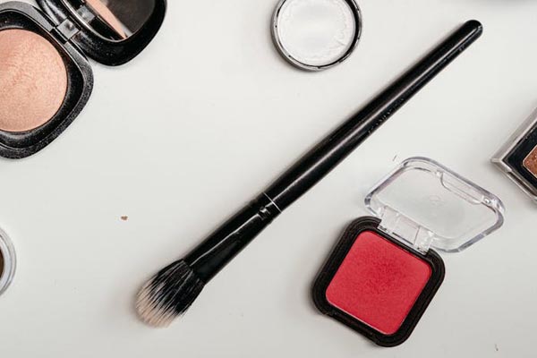 plosnati-kist-beauty-modnialmanah-make-up