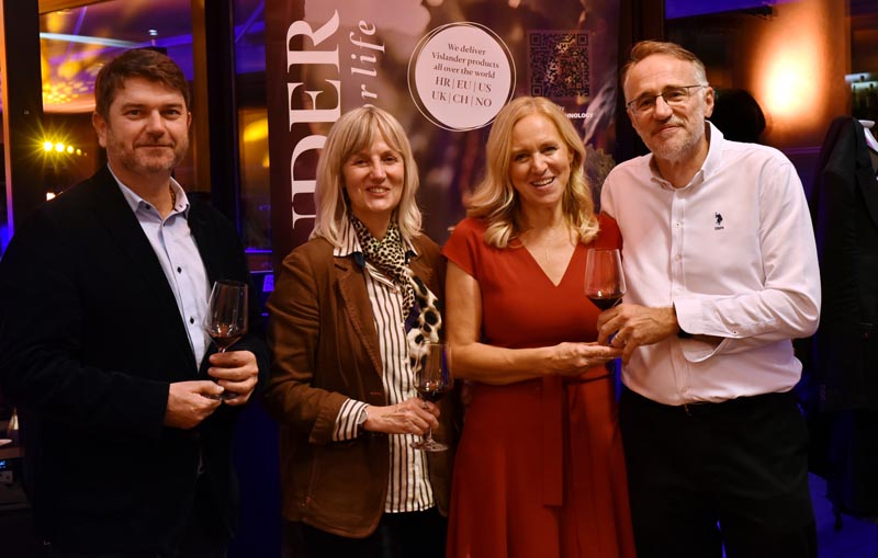 Vertikala-plavac-mali-Bon-Appetit-gastronomija-modnialmanah