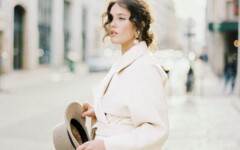 zima-u-bijelom-fashion-modnialmanah-bijela-boja