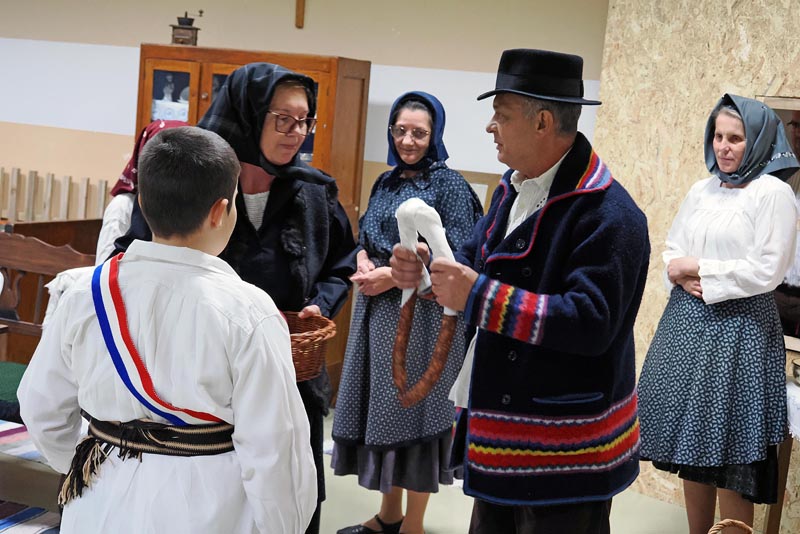 vinkovci-nijemci-božić-srijem-lifestyle-modnialmanah
