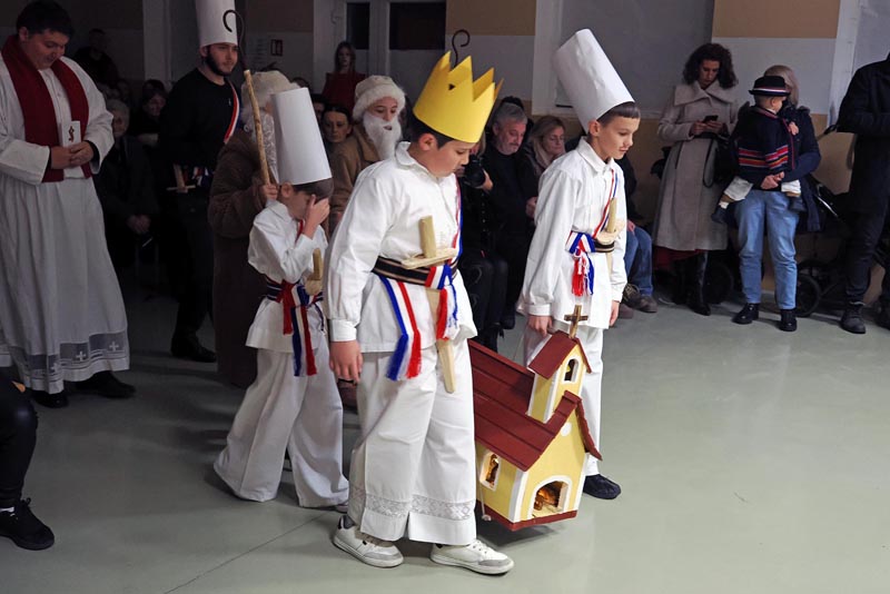 vinkovci-nijemci-božić-srijem-lifestyle-modnialmanah