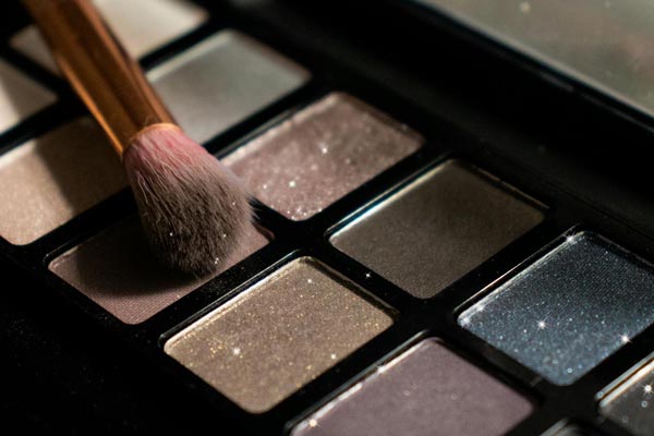 beauty-mat-sjajna-sjenila-modnialmanah