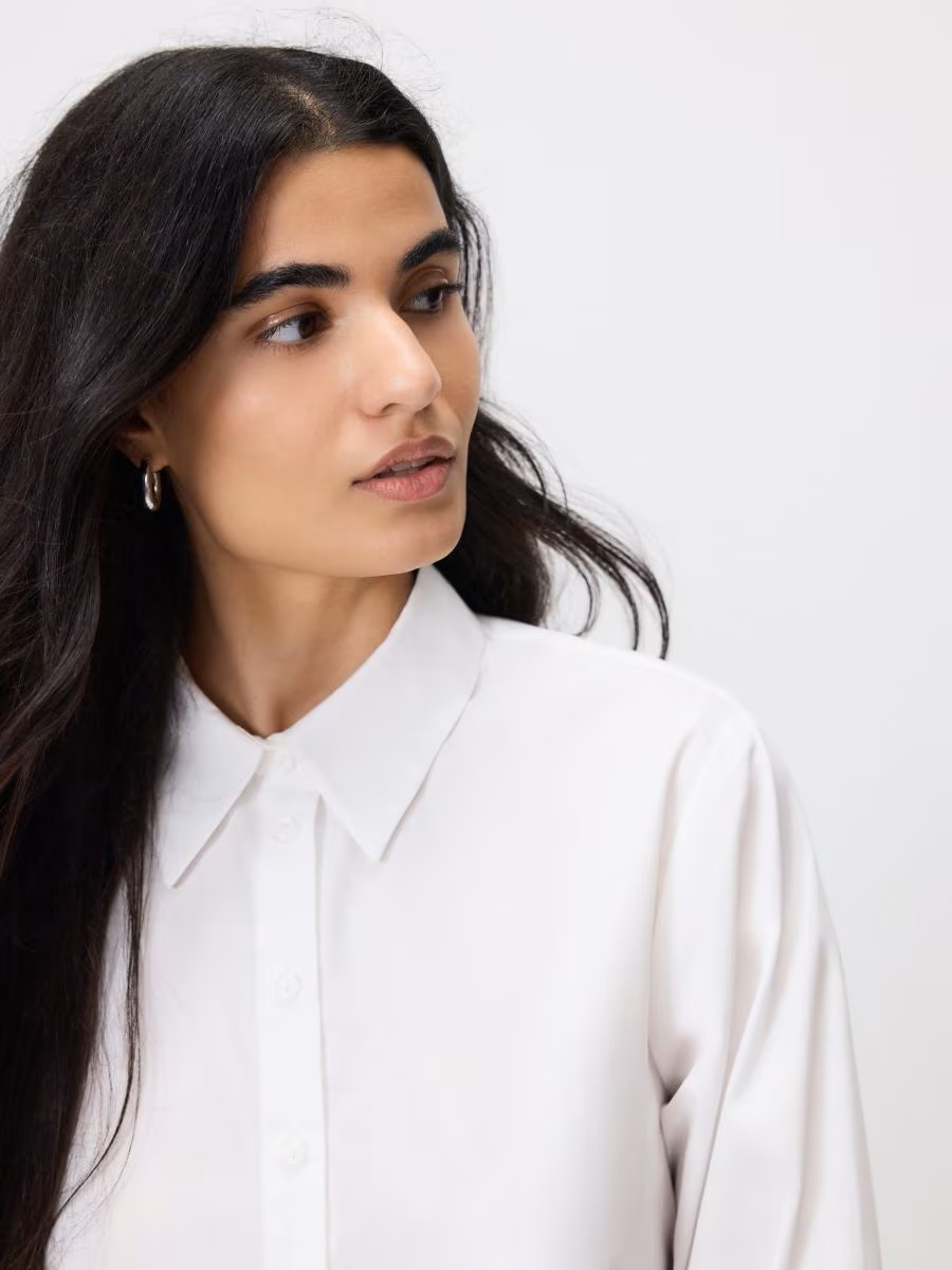 reserved-bijela-košulja-fashion-modnialmanah