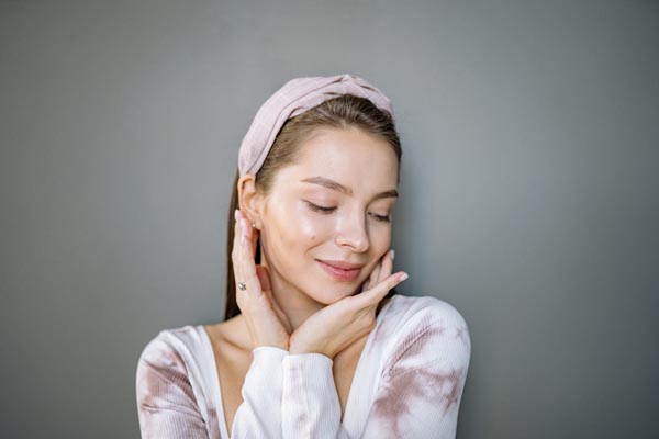 beauty-bore-u-pet-minuta-modnialmanah-masaža-lica