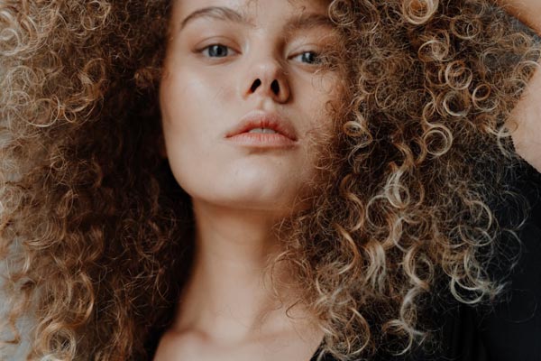 beauty-raspetljavanje-kose-prstima-modnialmanah