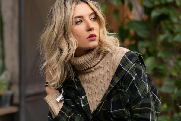 dolčevita-ispod-košulje-fashion-modnialmanha