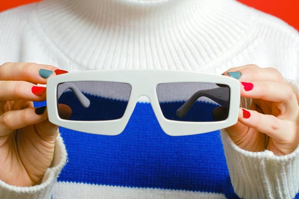 fashion-bijele-sunčane-naočale-modnialmanah