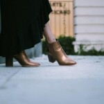 fashion-metalik-obuća-modnialmanah