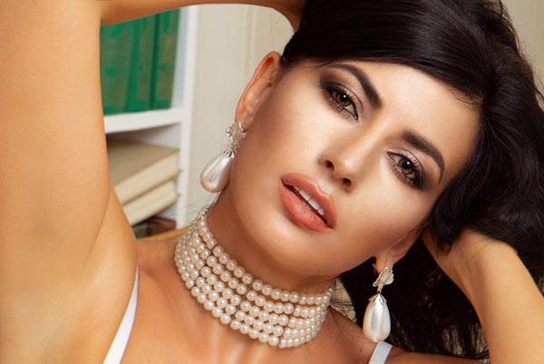 fashion-pravila-nošenje-bisrene-ogrlice-modnialmanah