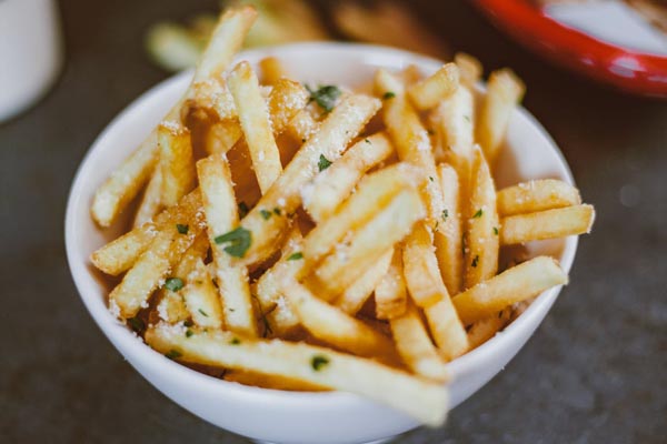 gastronomija-pomfrit-pommes-frites-modnialmanah