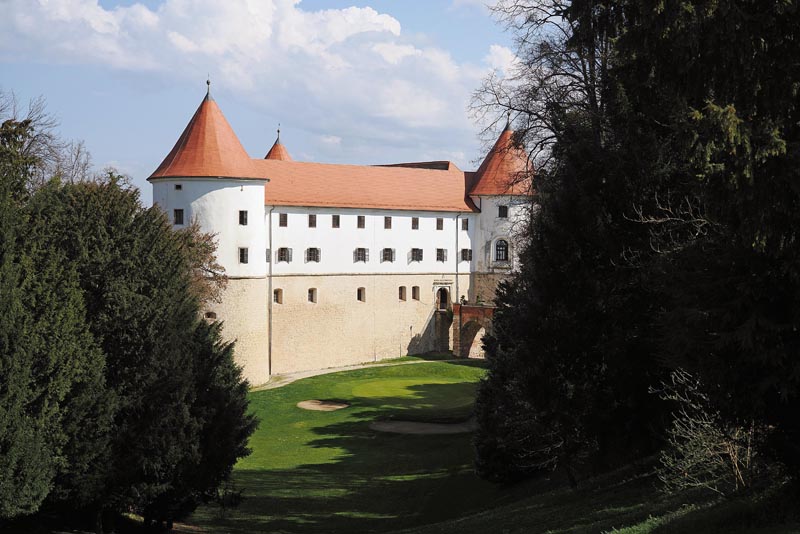 mokrice-gastronomija-golf-restoran-1444-modnialmanah-terme-čatež