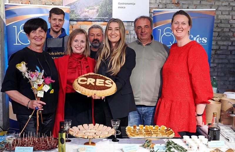 gastronomija-rijeka-modnialmanah-mozaik-okusa-kvarnera-kvarner-za-stolom