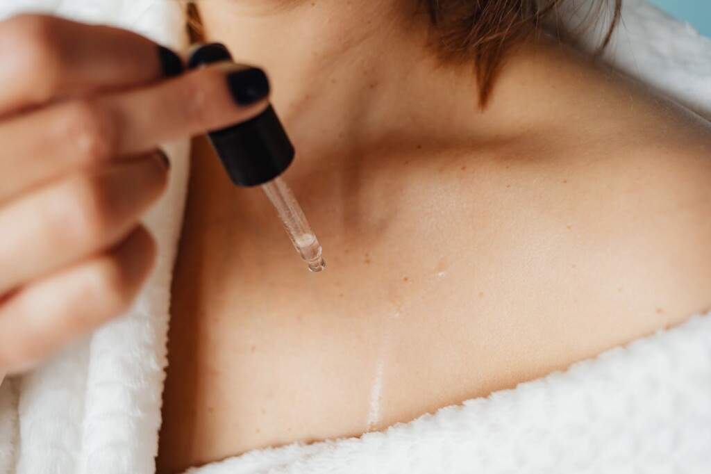 beauty-njega-koža-skincare-dekolte-modnialmanah